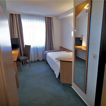 Hotel Goldener Hirsch Mosbach Mosbach  Exterior foto